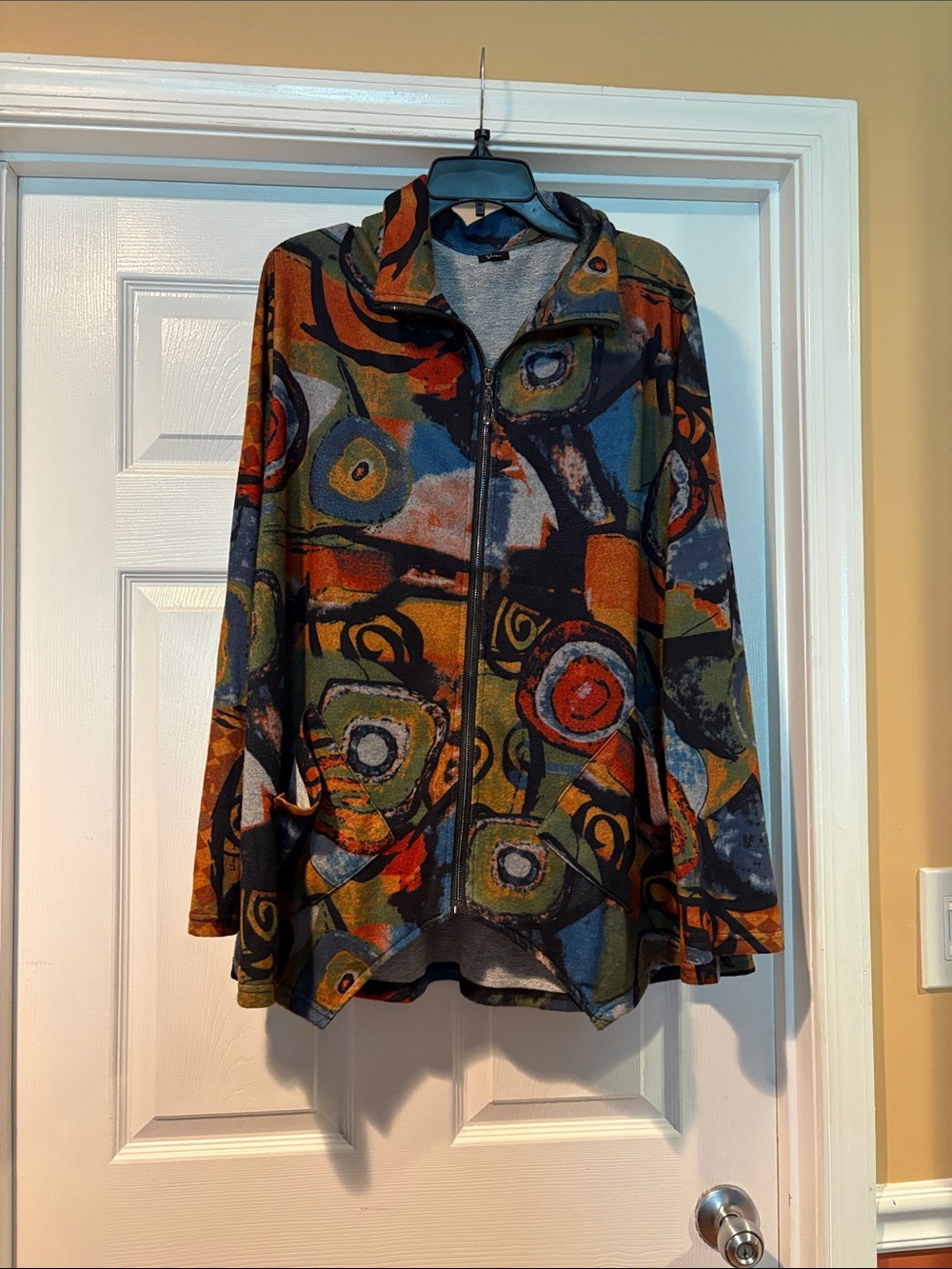 SHANA Abstract Lightweight Jacket